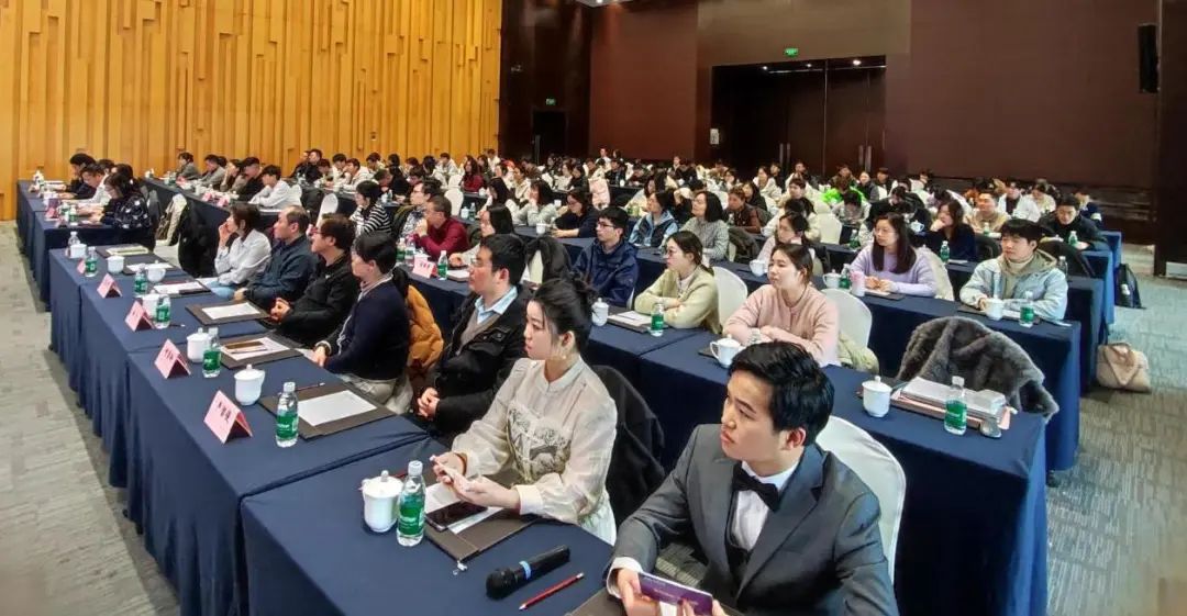 必赢国际资讯 | 2025年年会暨年度表彰大会圆满举行(图1)